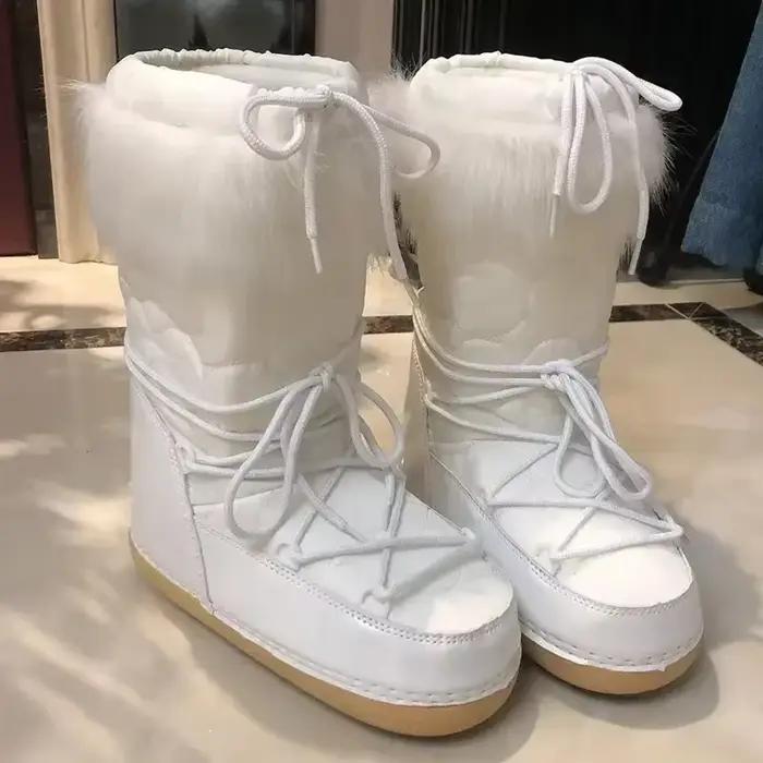 Marque de mode femmes botte européenne américaine mode botte spatiale laine pain chaussures botte de neige en peluche thermique femmes chaussure 2024