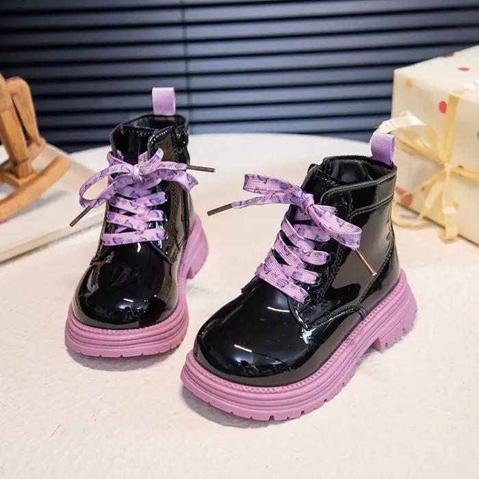 Bottes en cuir brillant pour petites filles, avec lacet coloré, doublées en peluche, antidérapantes, classiques, pour fête, nouvelle collection hiver 2025