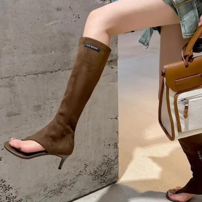 2025 noir bout ouvert bottes au genou à clipser chaussons modernes pour femmes mince talon bas fermeture éclair latérale printemps été fête talons sandales
