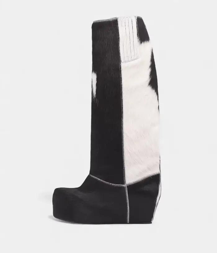Bottes en fourrure de veau à imprimé vache noir et blanc