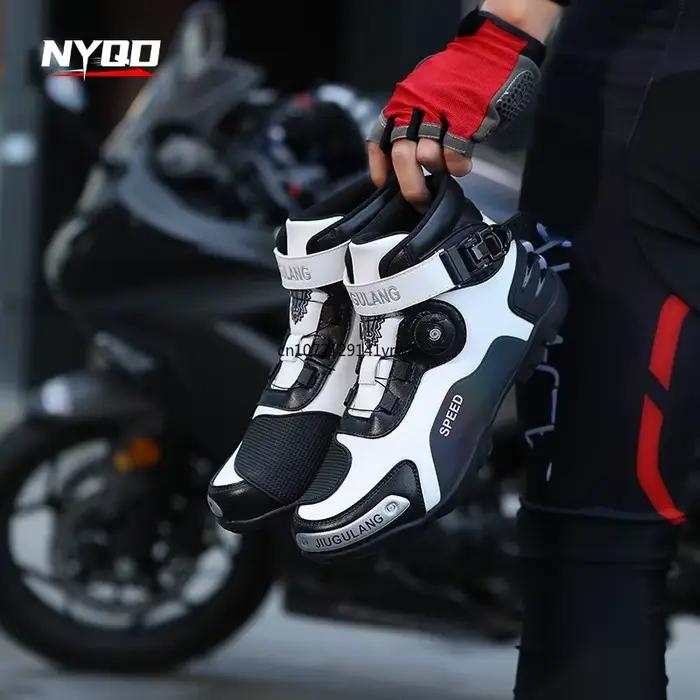 Bottes de moto antidérapantes