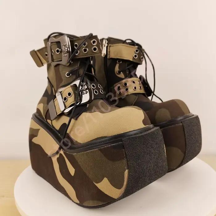 Bottes courtes de Camouflage avec boucle de ceinture de réservoir, nouvelles bottes rondes de Style de rue à lacets et talons compensés, bottes de scène décontractées à la mode pour fête, 2025