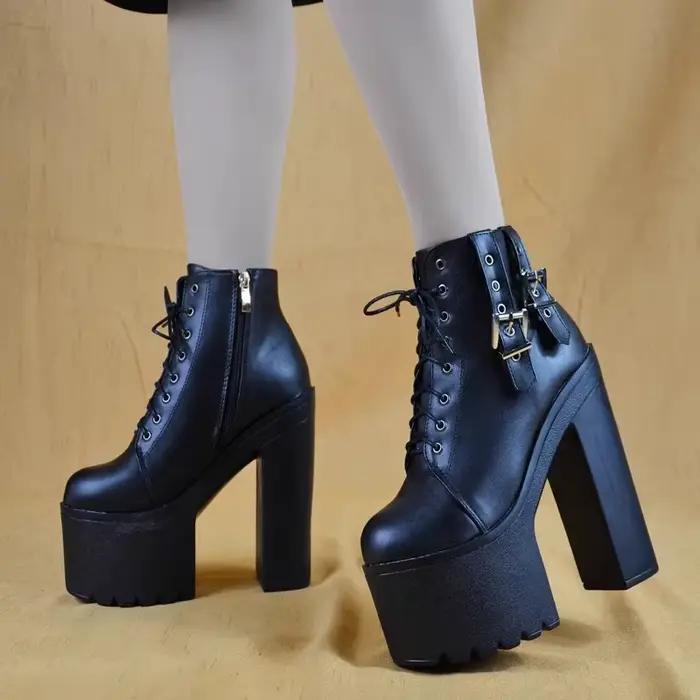 Bottes tendance pour femmes avec talons de 16 cm
