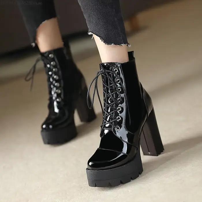 Bottes à talons ultra-hauts pour femmes, bout rond, plateforme épaisse imperméable, bottes à lacets en cuir verni, bottes à talons hauts.
