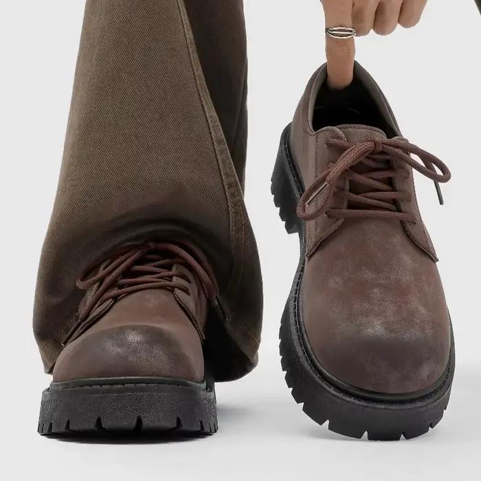 Bottes Derby pour hommes, chaussures de travail Vintage, semelle épaisse, en cuir suédé, respirantes, confortables, antidérapantes, baskets à plateforme