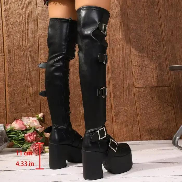 Bottes punk goth pour femmes avec talons hauts et fermeture en boucle, style unique et confort durable pour printemps et automne