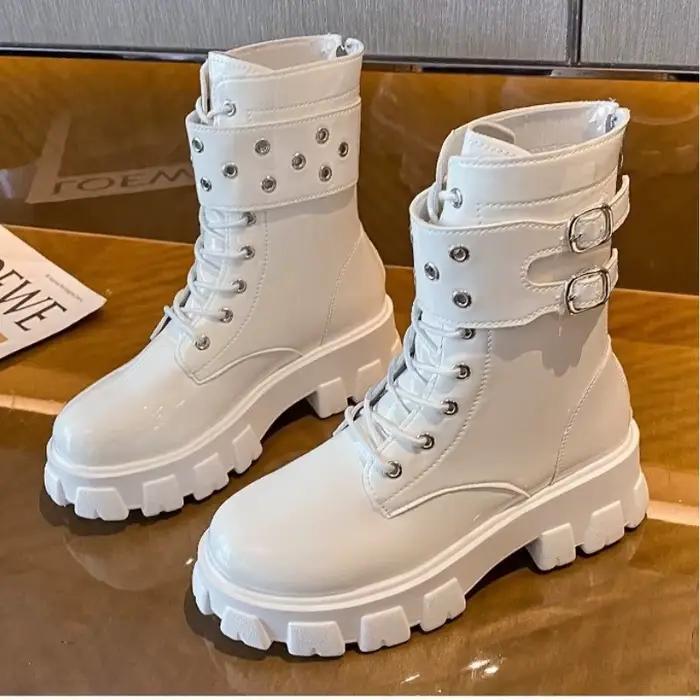 Bottes en cuir coordonnantes avec boucle de ceinture pour femmes