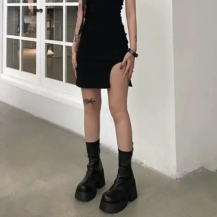 Bottines à plateforme pour femmes, nouvelle mode, fermeture éclair latérale, bottes courtes élégantes, noires, talons hauts carrés, chaussons modernes pour femmes