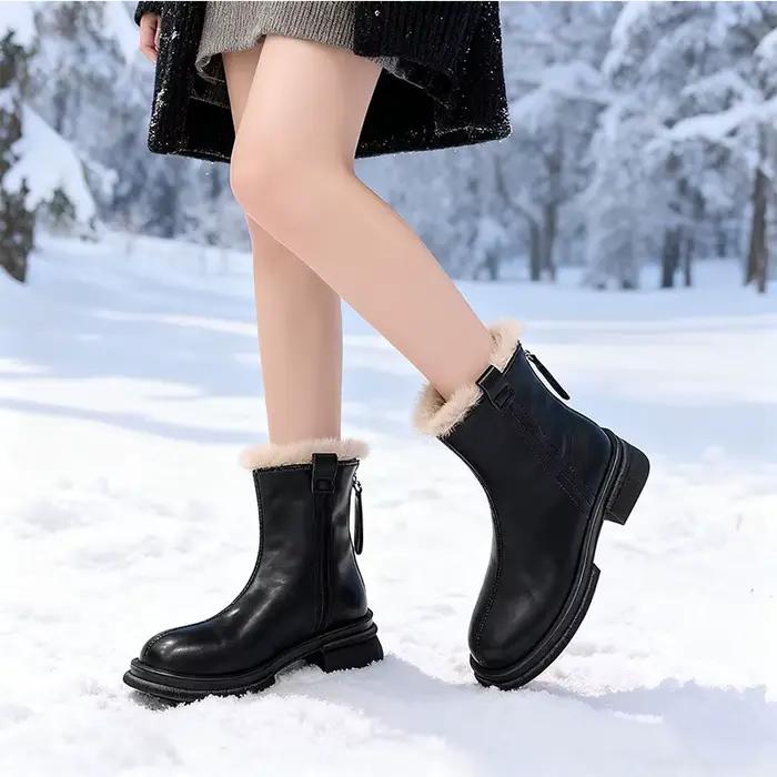 Bottes de neige en peluche chaude pour homme antidérapantes et confortables pour les activités hivernales et les sorties quotidiennes