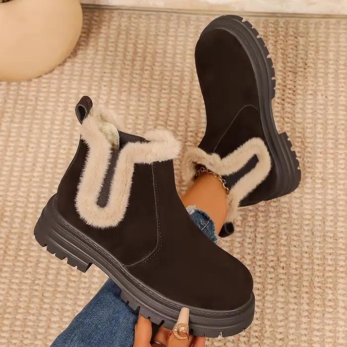 Bottines d'hiver à semelle épaisse en fourrure pour femmes 2026, à enfiler, antidérapantes, courtes, en peluche, grande taille 43, bottes en daim à plateforme pour femme.
