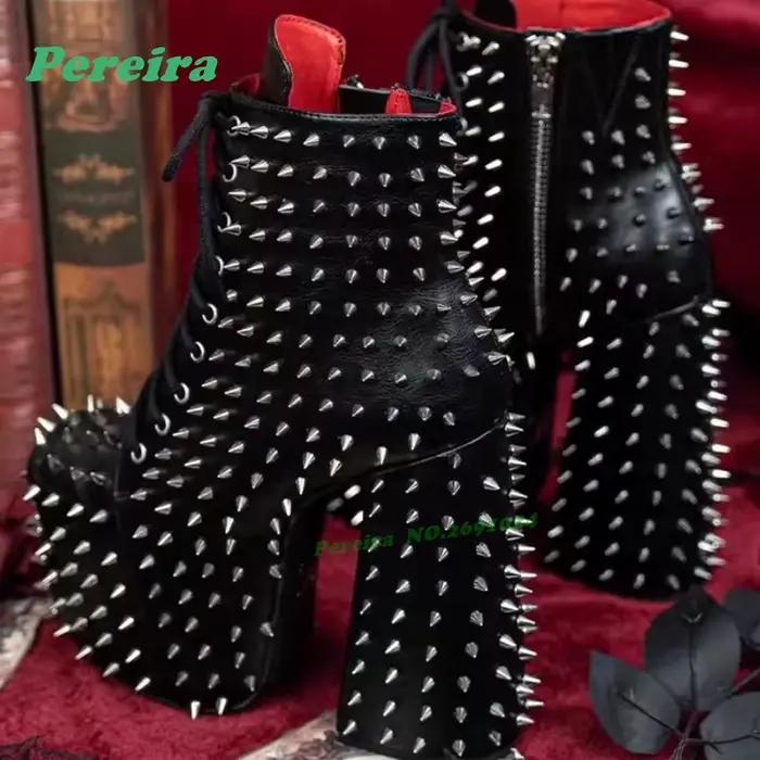 Bottines Punk gothiques cloutées pour femmes