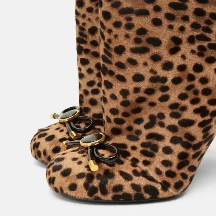 Bottes au genou en cuir imprimé léopard pour femmes élégantes et confortables pour toutes les occasions