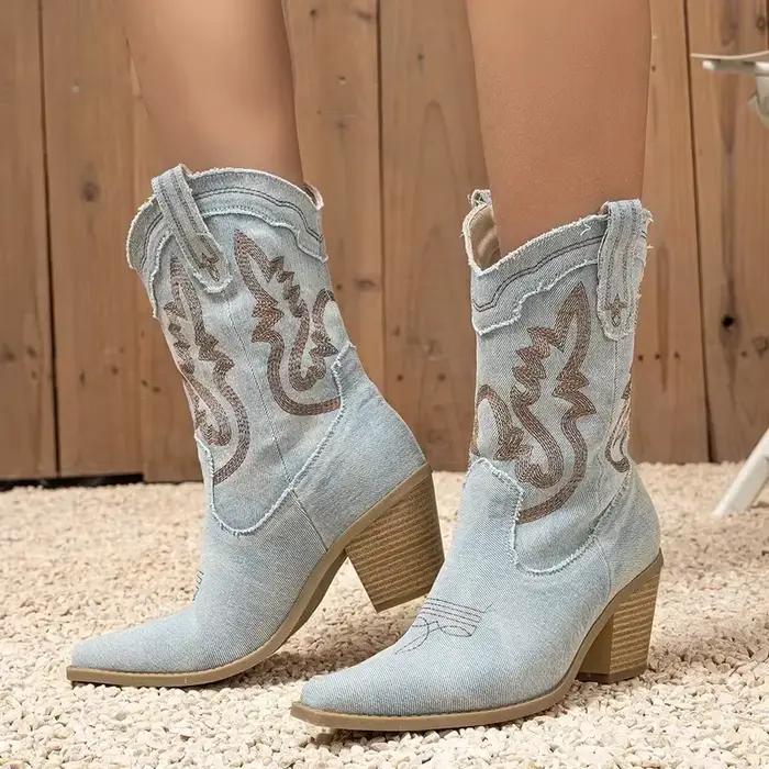 Bottes en denim brodées pour femmes