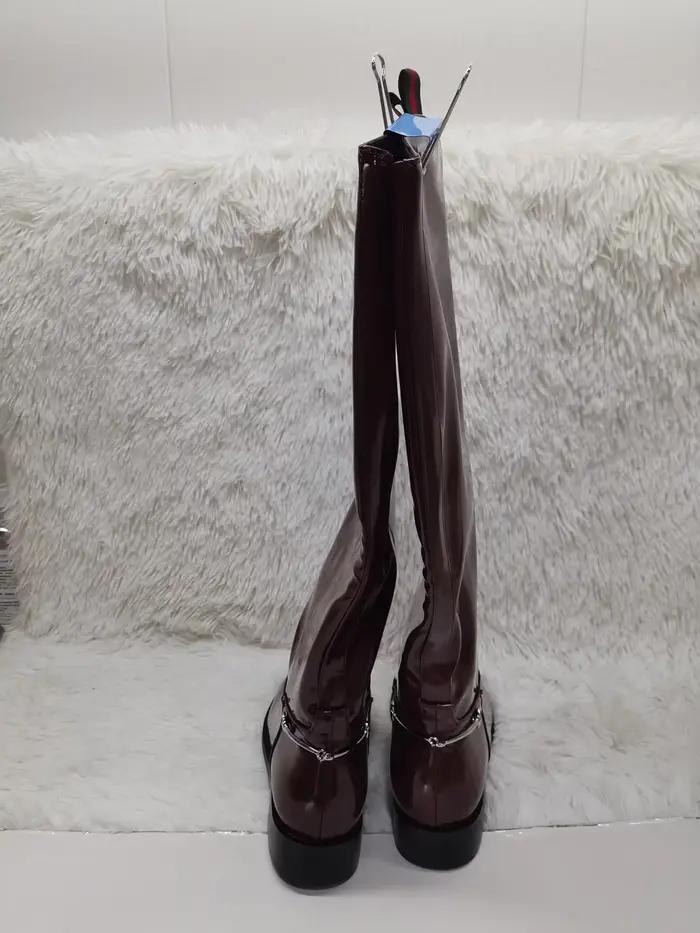 Bottes hautes en cuir verni pour femmes élégantes bout rond talon moyen bottes longues à enfiler style moderne occassions spéciales soirée fête