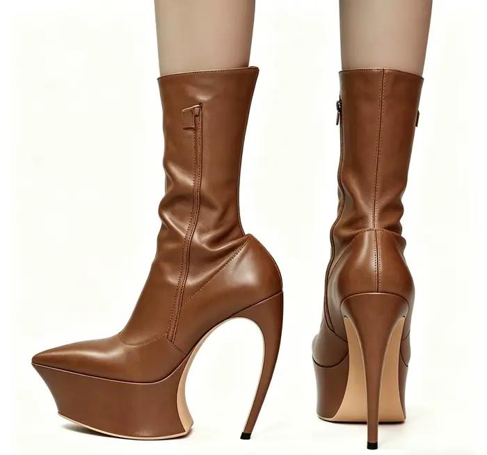 Bottes mi-mollet noires à plateforme pour femmes