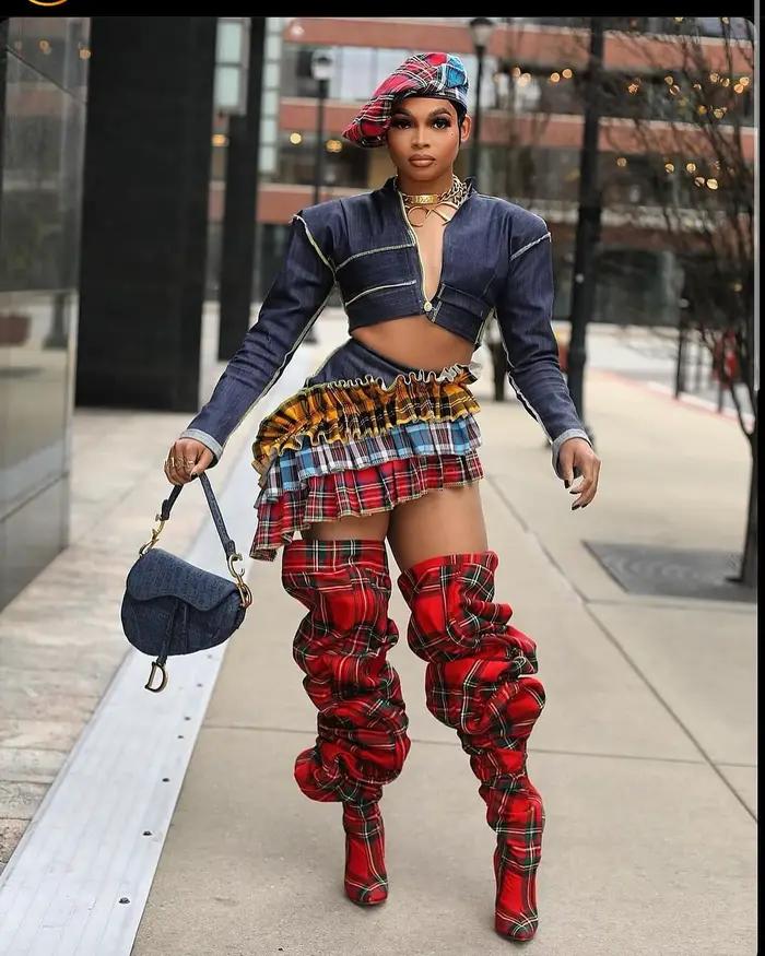 Bottes larges en tissu à grille rouge pour femmes
