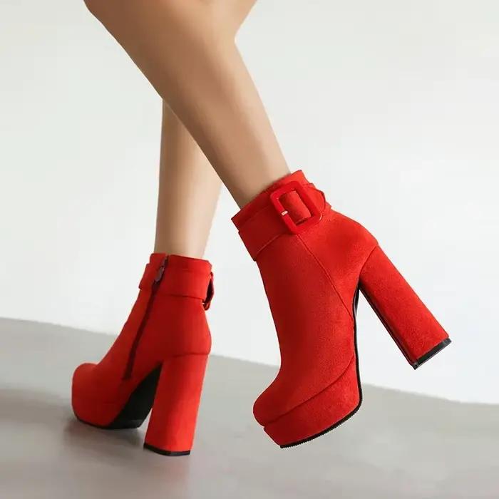 Flock Faux daim rouge noir bout rond femmes chaussures large grande boucle ceinture bloc talons hauts cheville mode hiver avertir plate-forme bottes