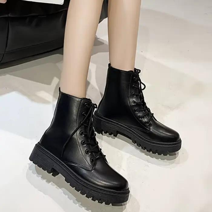 Bottes courtes en velours pour femmes avec bretelles croisées, chaude et confortable pour l'hiver, idéale pour toutes les occasions spéciales