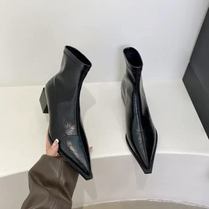 Bottes pour femmes élégantes à talon bas et bout pointu en caoutchouc pour l'automne et l'hiver occasions spéciales confort urbain