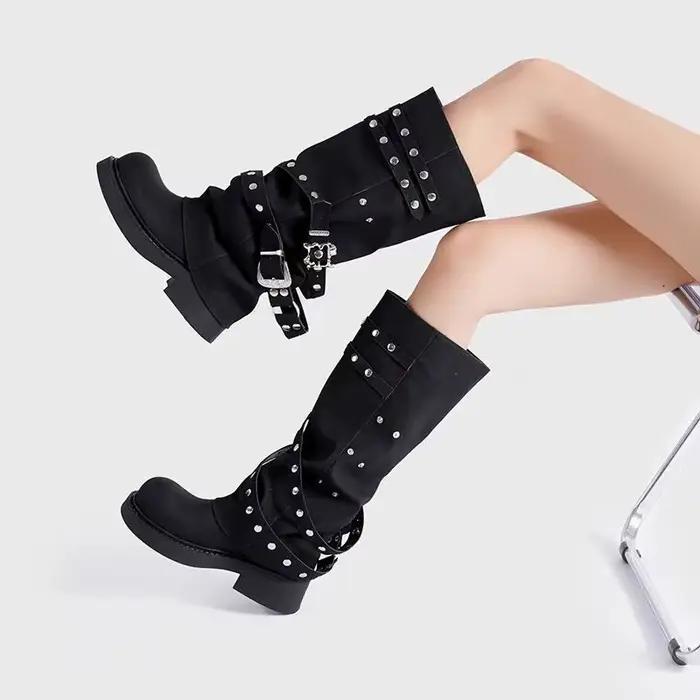 Femmes bottes haute qualité plate-forme pantalon jambes bottes tendance boucle gothique chaussures Rock cuir femmes chaussures mode moto chaussures