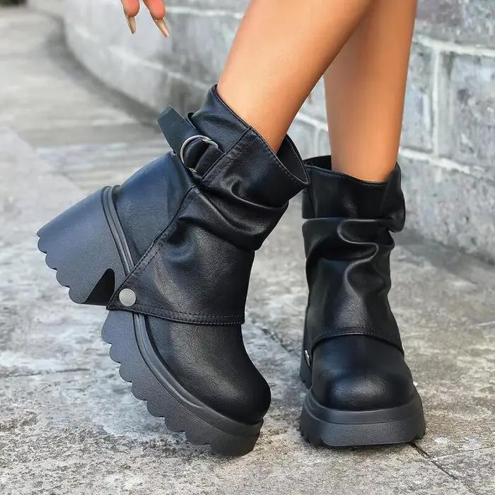 Bottines gothiques noires à plateforme épaisse pour femme