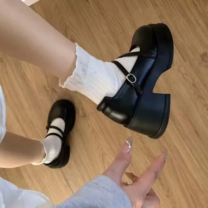 Chaussures Mary Jane Chunky pour femmes à plateforme et talon carré, avec bride croisée à ressort, style vintage gothique Dark Academia, décontractées