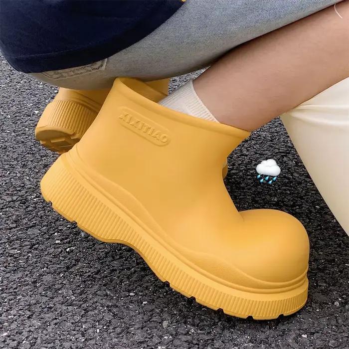 Nouvelles bottes de pluie à bout large pour femmes
