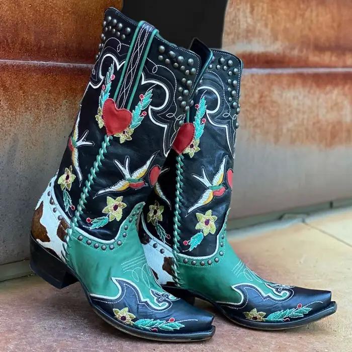Bottes de cowboy occidentales en cuir brodées pour femmes