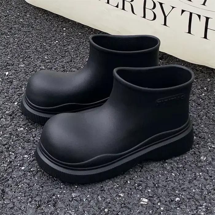 Nouvelles bottes de pluie à bout large pour femmes