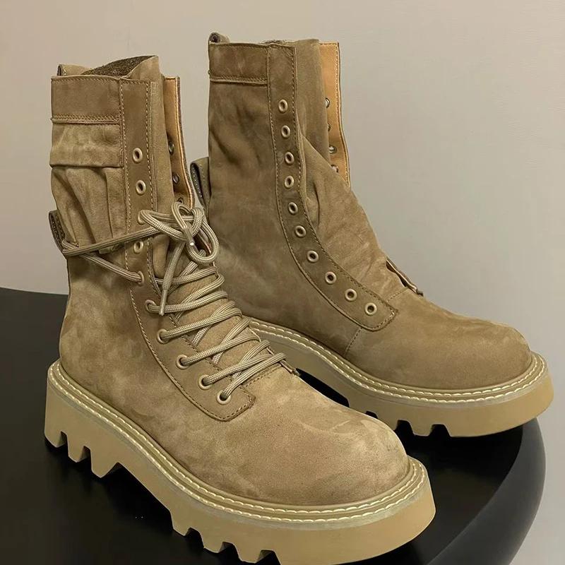 Bottes en étain avec lacets
