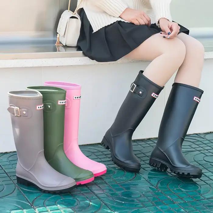 Bottes d'eau au genou pour femmes, tube long, chaussures imperméables de haute qualité, bottes de pluie en caoutchouc PVC, mode chaude, 2022