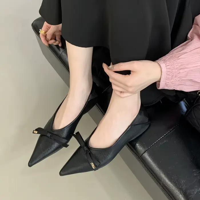 SUOJIALUN 2026 printemps nouvelle marque femmes chaussures plates mode bout pointu chaussures de bat