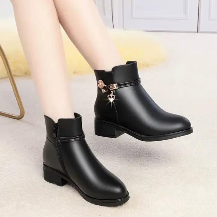 2025 bottes courtes en fourrure de cuir souple d'hiver pour femmes-chaussures en coton chaud à talon