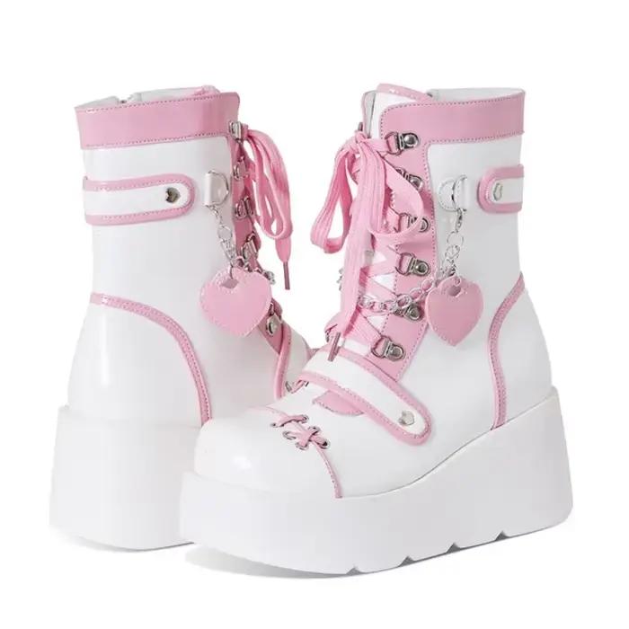 Chaussures Rock Style métal pour femmes, bottes courtes à semelles épaisses, en forme de cœur, décoration croisée en métal, Style Punk gothique, nouvelle collection automne