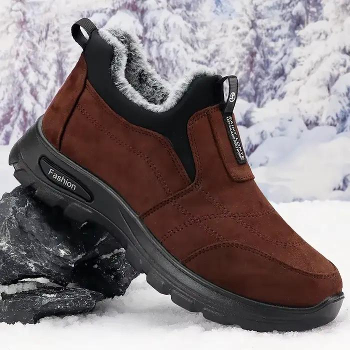 Chaussures d'hiver en coton pour hommes, vieux tissu de Pékin, styles masculins avec velours ajouté et isolation épaisse, chaussures de travail