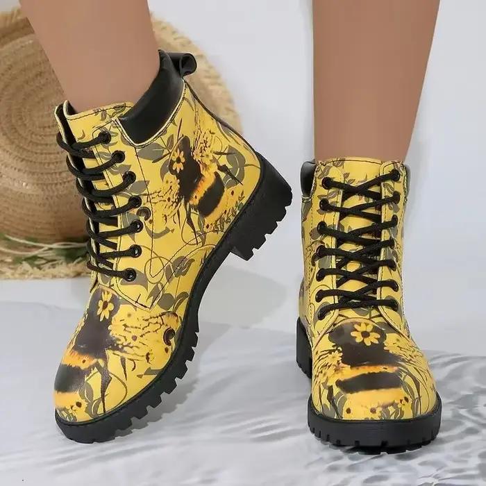 Bottes à lacets pour femmes avec talons carrés bas, bout rond rétro, motif floral, chaussures de neige pour l'hiver, bottes faites à la main pour les occasions spéciales