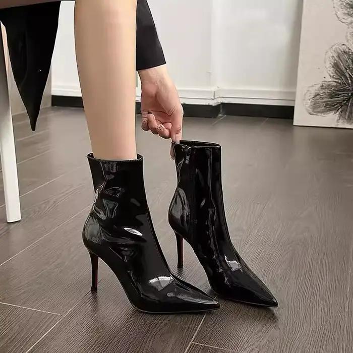 Bottines noires en cuir verni pour femmes, bottes à talons aiguilles et bout pointu, Sexy, 2025