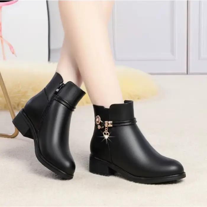 2025 bottes courtes en fourrure de cuir souple d'hiver pour femmes-chaussures en coton chaud à talon épais