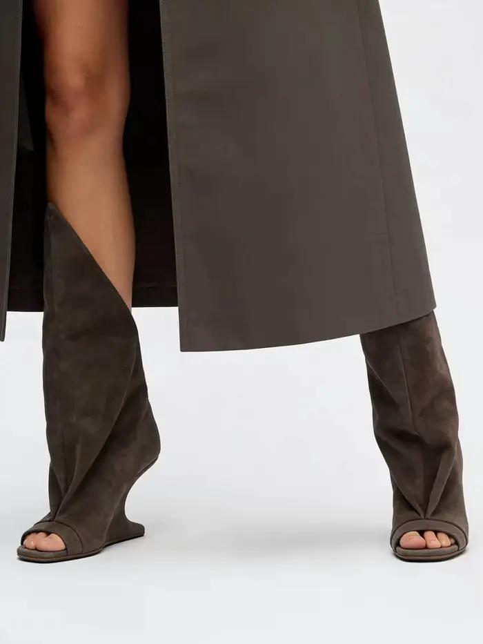 Nouvelles bottes courtes à talon épais et ouvertes style Alien Heel pour femmes printemps été automne occasions spéciales