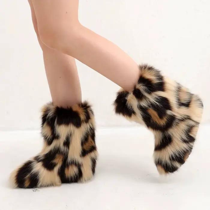 Femmes fausse fourrure bottes hiver moelleux en peluche chaud mi-mollet bottes de neige de luxe mode fourrure bottes confortables en plein air chaussures plates