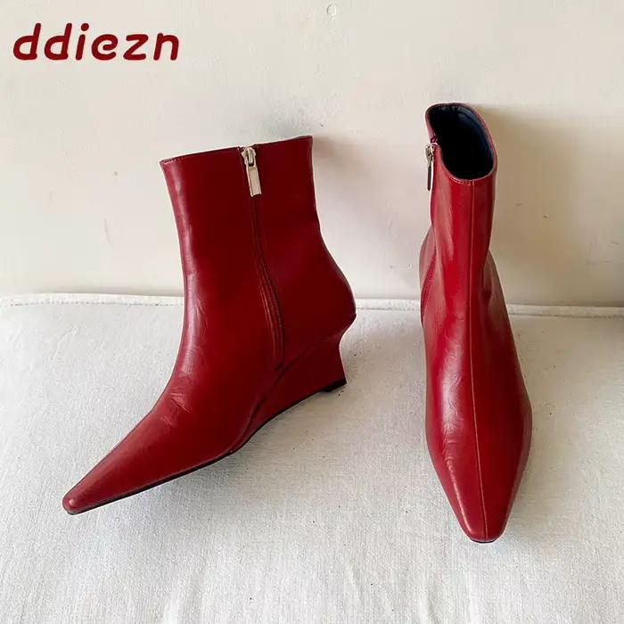 Nouvelles bottines à fermeture éclair pour femmes, chaussures à bout pointu, talons compensés tendance, chaussures sexy pour femmes, bottines courtes