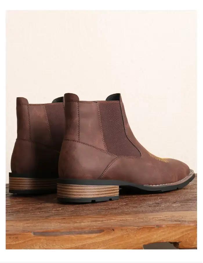 Bottes Chelsea pour hommes, bottes en cuir décontractées de haute qualité, bottes rétro à la cheville pour hommes, bottes de cowboy brodées, bottes à la cheville