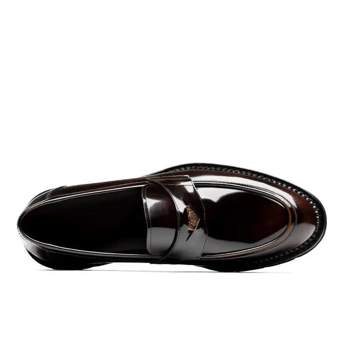 Nouvelles chaussures à bout rond pour hommes paresseux de style britannique avec semelles épaisses pour les affaires et les loisirs ; peau de vache.