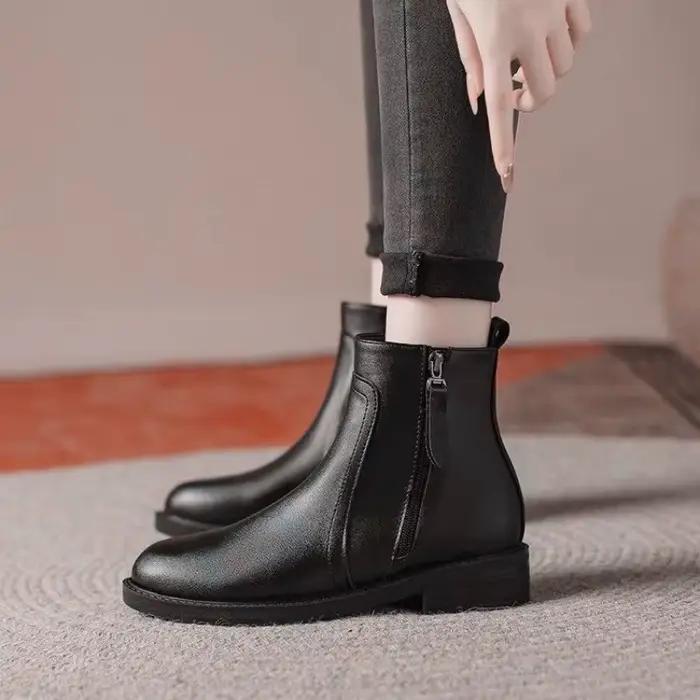 Bottines à talons bas avec fermeture éclair latérale pour femme