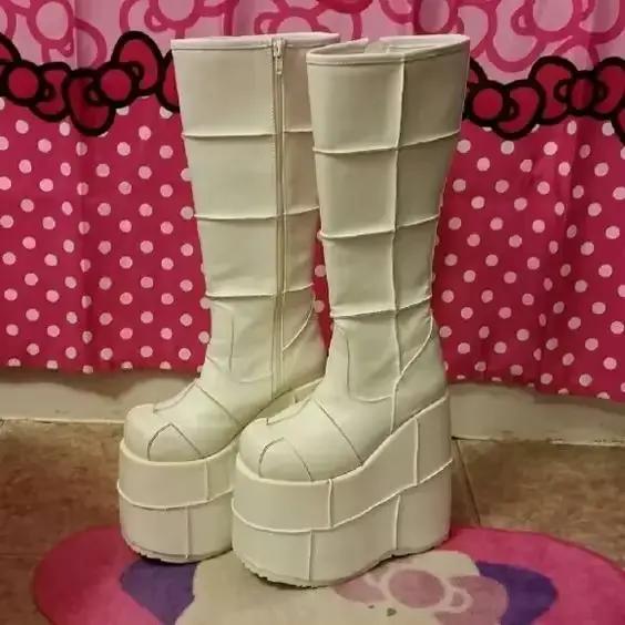 Bottes en cuir rose style punk à bout rond et talon compensé