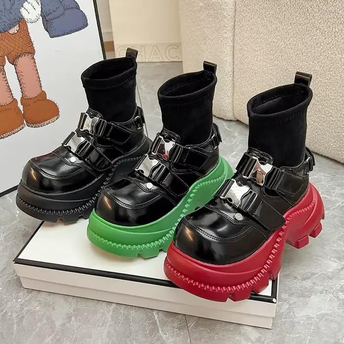 Designer nouvelles femmes bottines chaussures plates plate-forme Sport Chelsea bottes 2025 hiver mode Goth chaussures décontracté course neige Botas