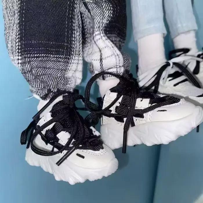 Chaussures de poupée BJD 1/3, baskets de basket-ball sportives, polyvalentes et décontractées pour papa, chaussures de poupée multicolores à sangle multicolore de 60cm.